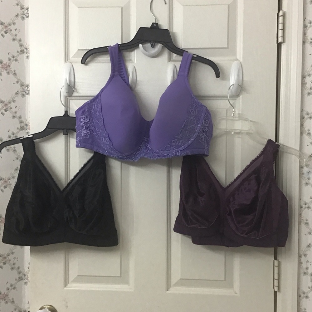 Plus Size 44DD & D 3 Brassieres Purple, Black, Plum Hook Closure Straps Adjust.